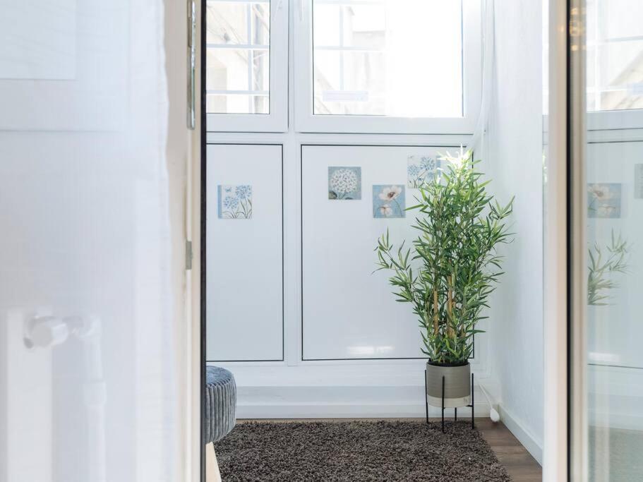 Cozy Studio Next To House Of Parliament Bucarest Exterior foto